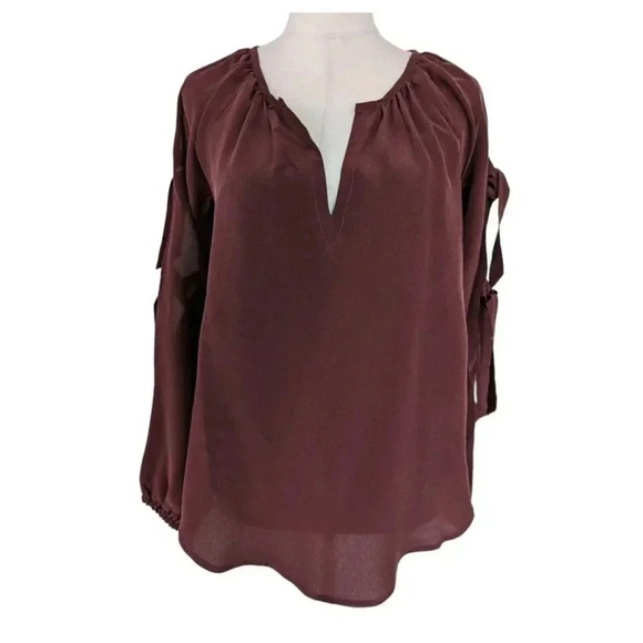 CHASER NWT Brick Tie Sleeve Top Size M 100% Silk Blouse V-Neck - Picture 2 of 7